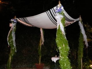 the-hoopla-about-chuppahs-2